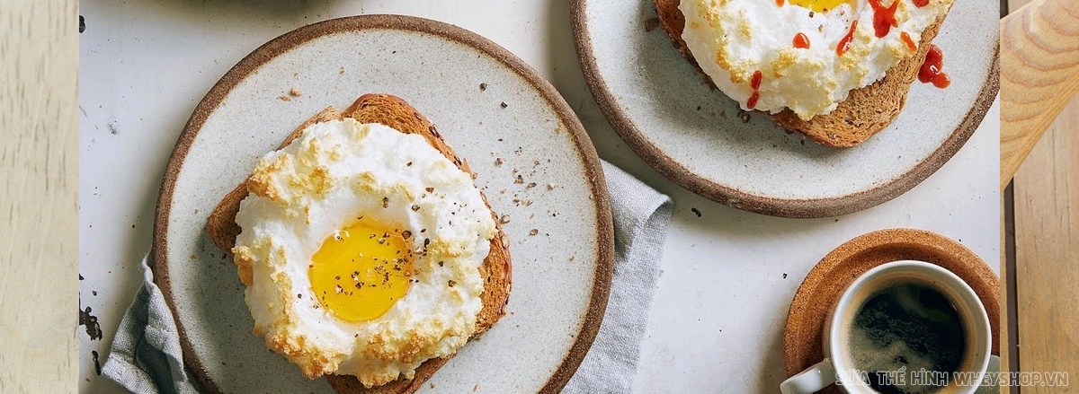 Lòng trắng trứng là thực phẩm bổ sung dinh dưỡng hàng đầu cho người tập gym thể hình. Hãy cùng tìm hiểu ngay 10 lợi ích tuyệt vời của lòng trắng trứng ...
